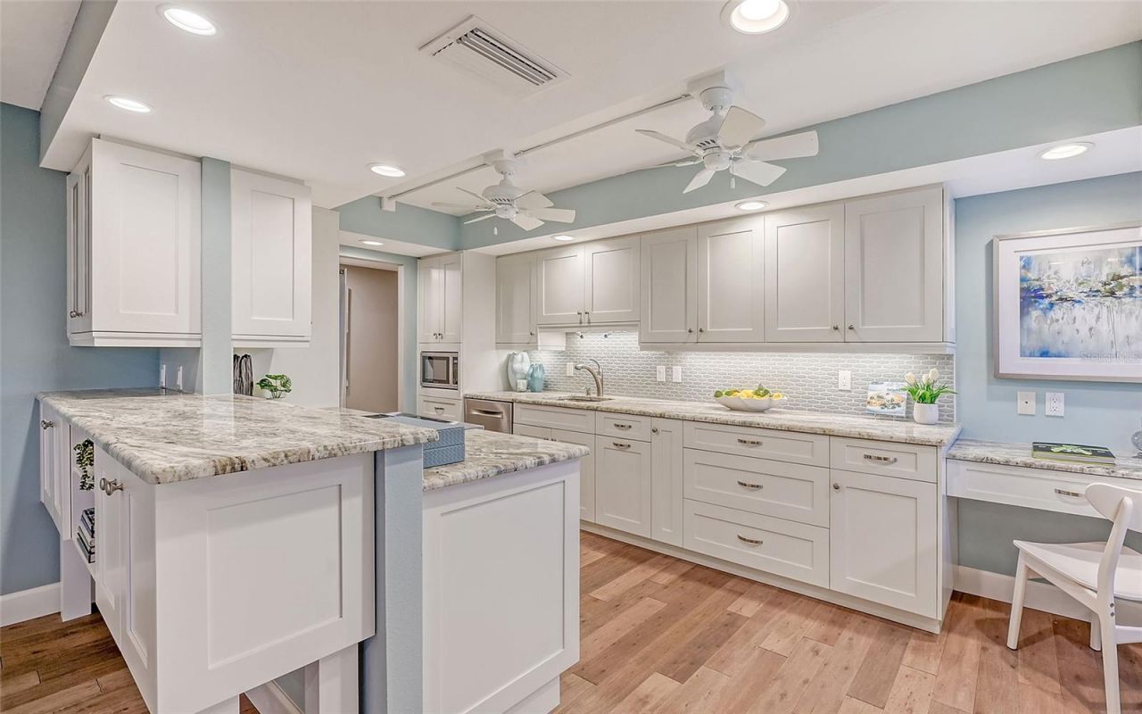 1750 Benjamin Franklin Drive, Unit 6F, Sarasota, FL 34236 Photo