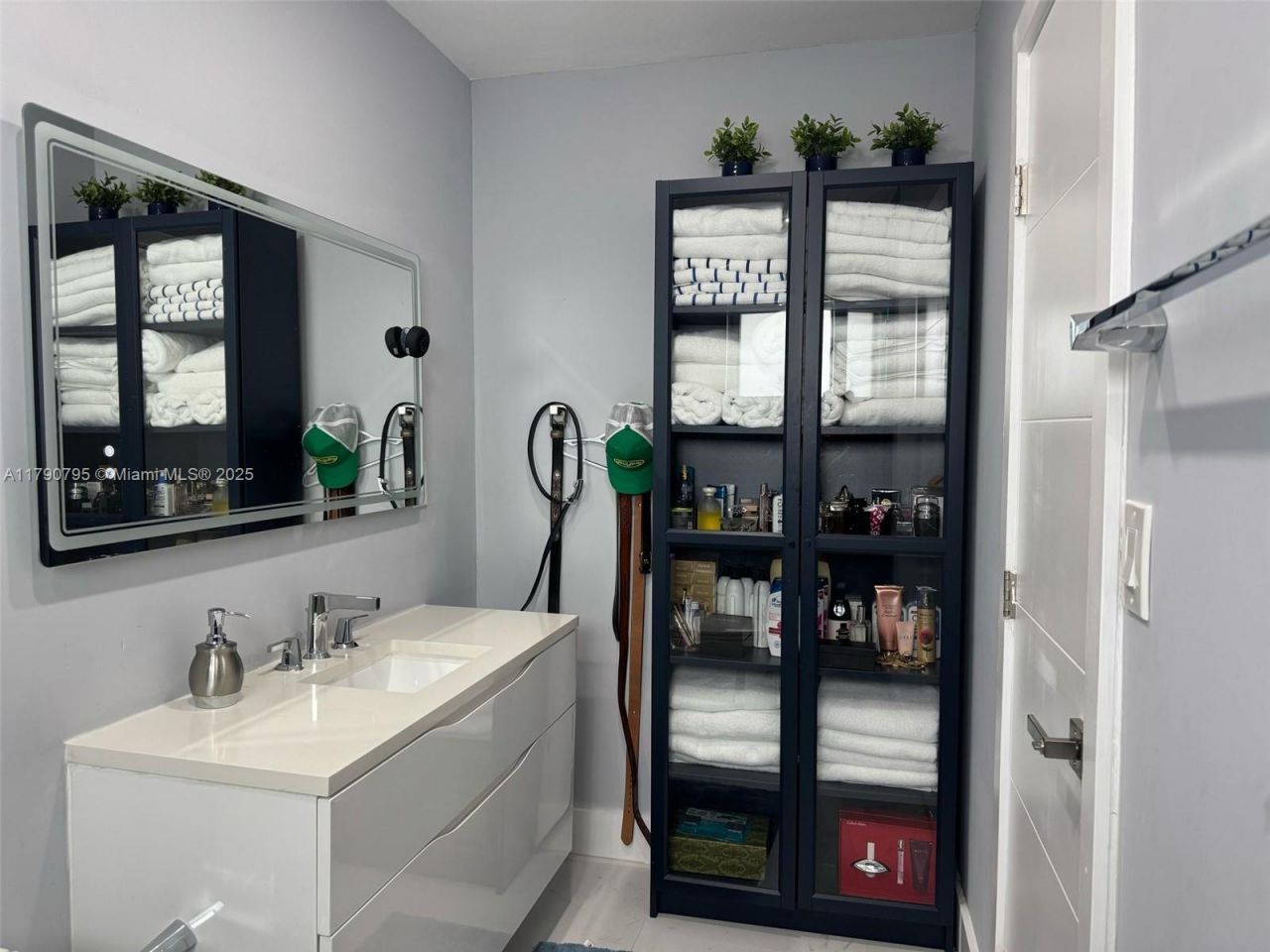 729 E 23rd St, Hialeah, FL 33013 Photo