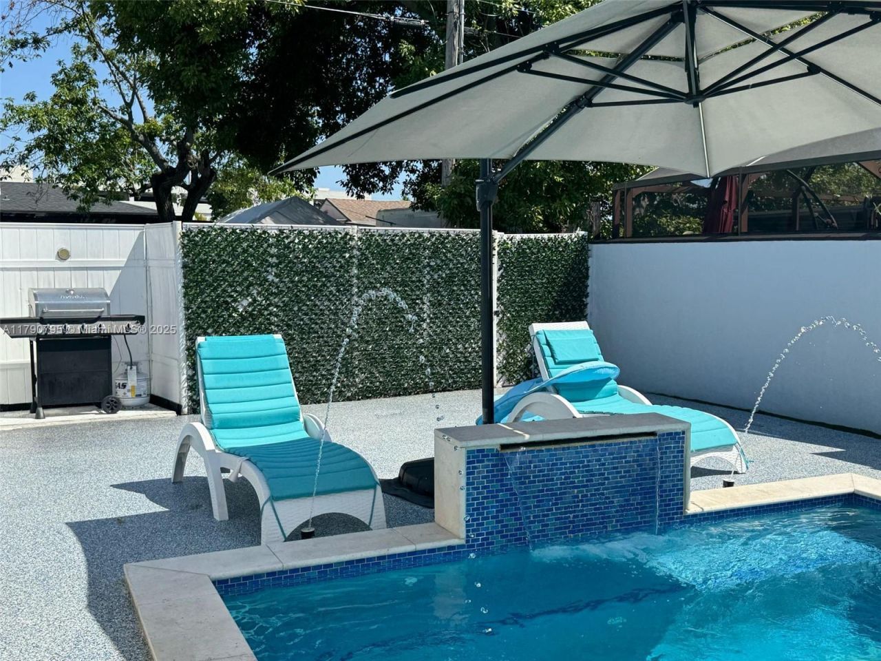 729 E 23rd St, Hialeah, FL 33013 Photo