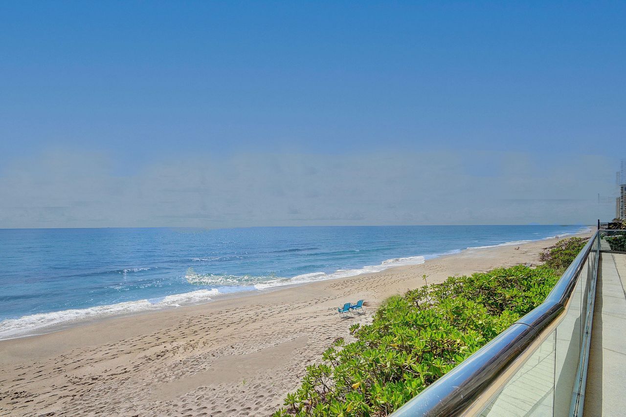 5440 N Ocean Drive, Unit 202, Singer Island, FL 33404 Photo