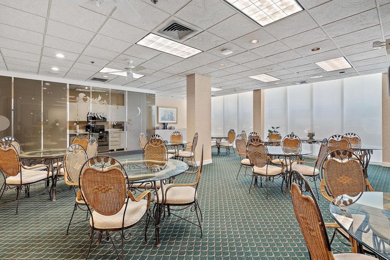 5440 N Ocean Drive, Unit 202, Singer Island, FL 33404 Photo