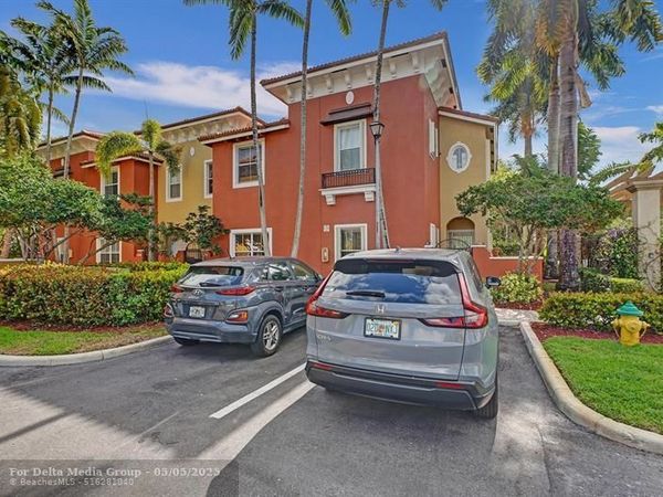 3303 Merrick Ln, Unit 1002, Margate, FL 33063