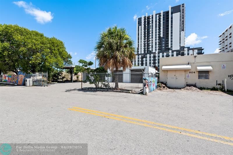 804-810 NE 4th Avenue, Unit 804, 805 &, Fort Lauderdale, FL 33304 Photo