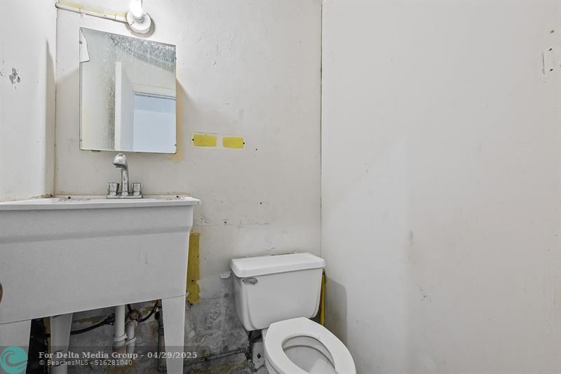 804-810 NE 4th Avenue, Unit 804, 805 &, Fort Lauderdale, FL 33304 Photo