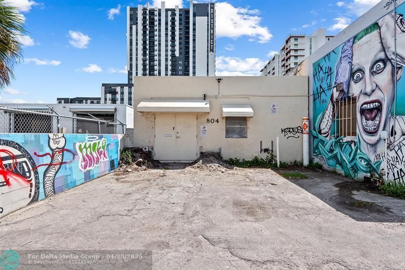 804-810 NE 4th Avenue, Unit 804, 805 &, Fort Lauderdale, FL 33304 Photo