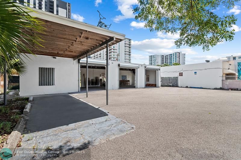 804-810 NE 4th Avenue, Unit 804, 805 &, Fort Lauderdale, FL 33304 Photo