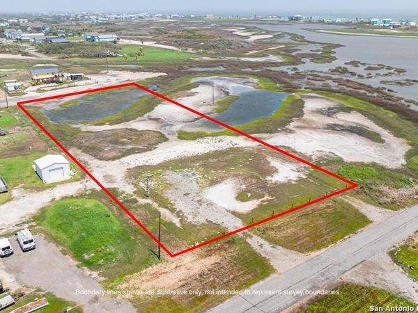 2403 young, Rockport, TX 78382