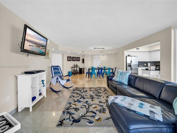 6301 Collins Ave, Unit 1708, Miami Beach, FL 33141
