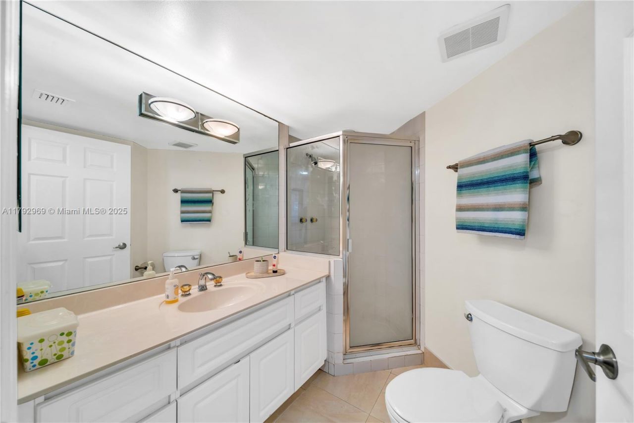 6301 Collins Ave, Unit 1708, Miami Beach, FL 33141 Photo