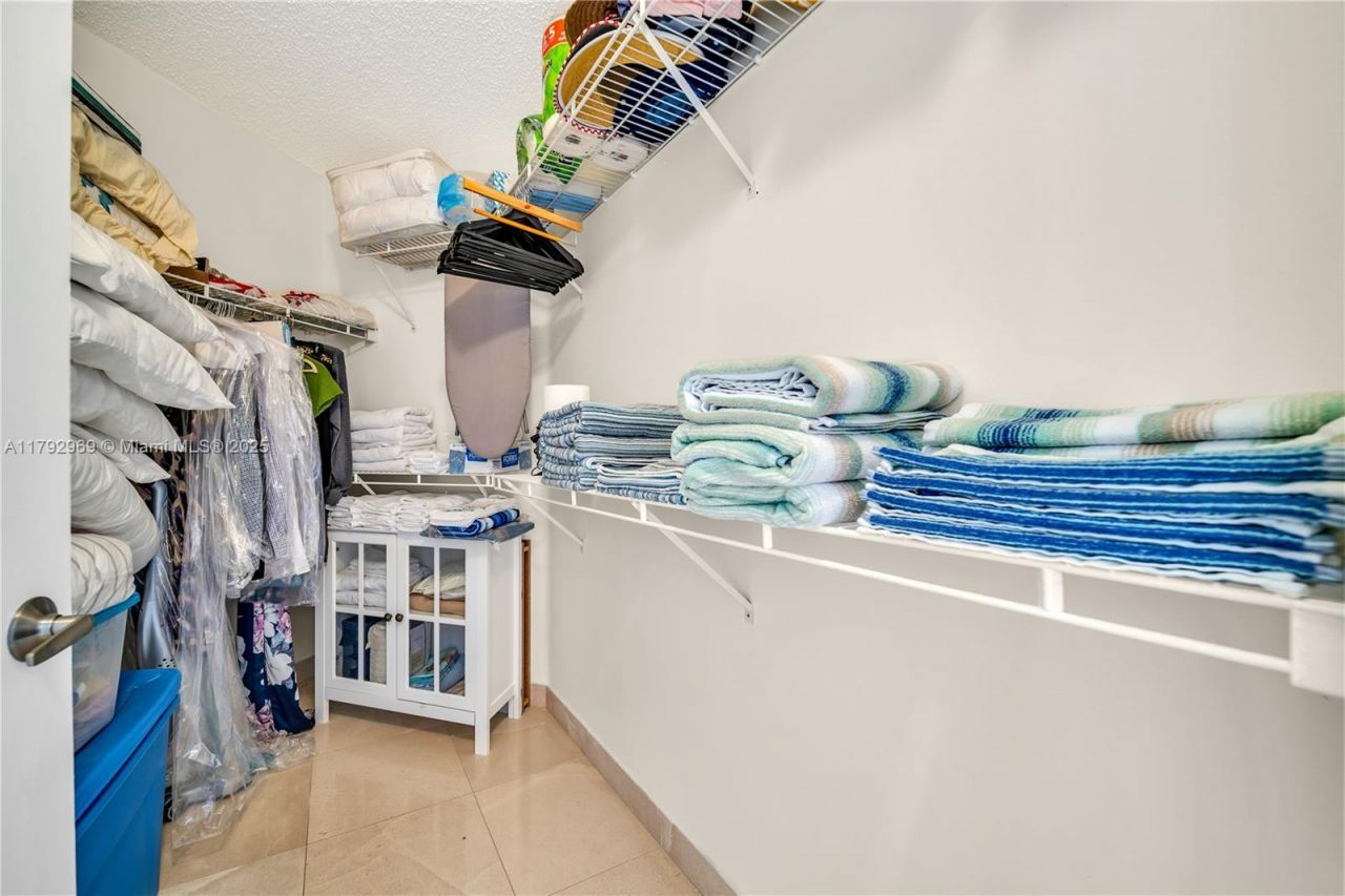 6301 Collins Ave, Unit 1708, Miami Beach, FL 33141 Photo