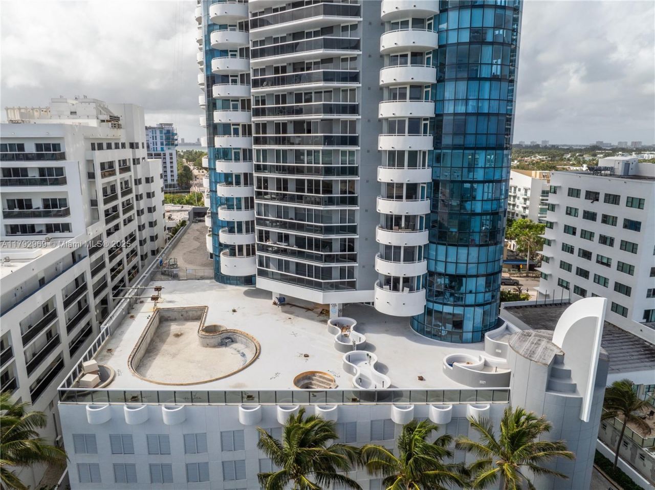 6301 Collins Ave, Unit 1708, Miami Beach, FL 33141 Photo