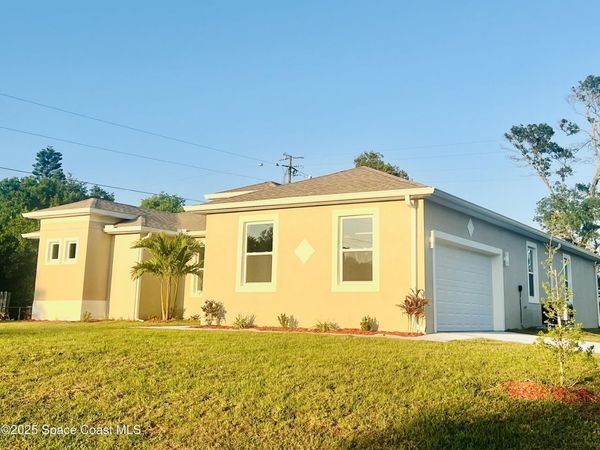 401 Homestead Avenue NE, Palm Bay, FL 32907