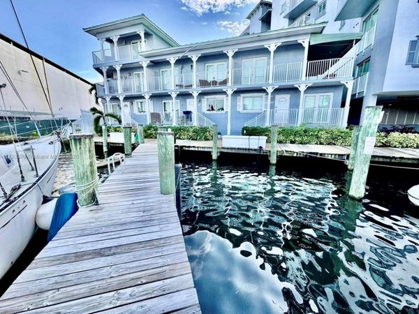 2415 NW 16 St Rd, Unit 101, Miami, FL 33125