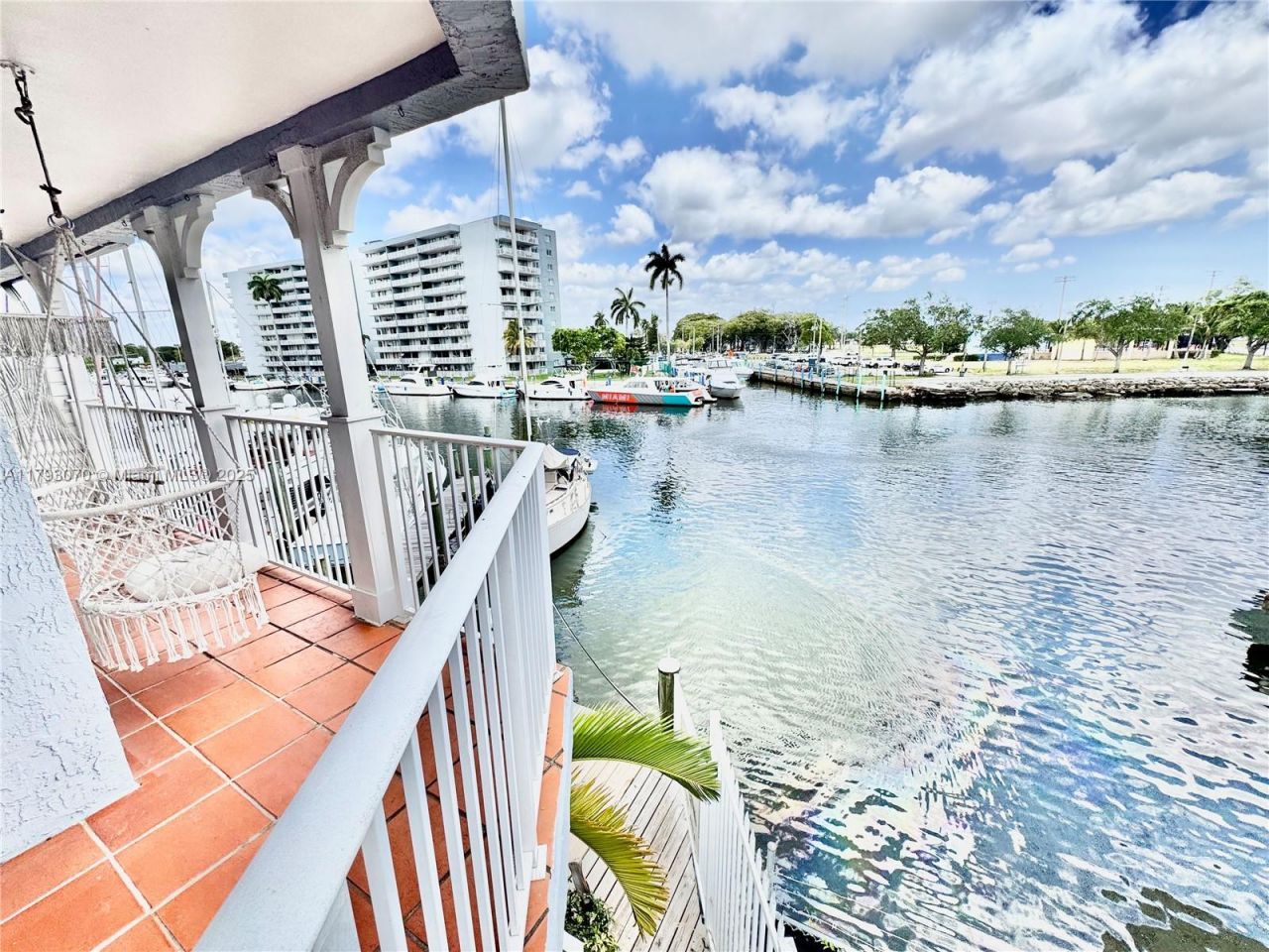 2415 NW 16 St Rd, Unit 101, Miami, FL 33125 Photo