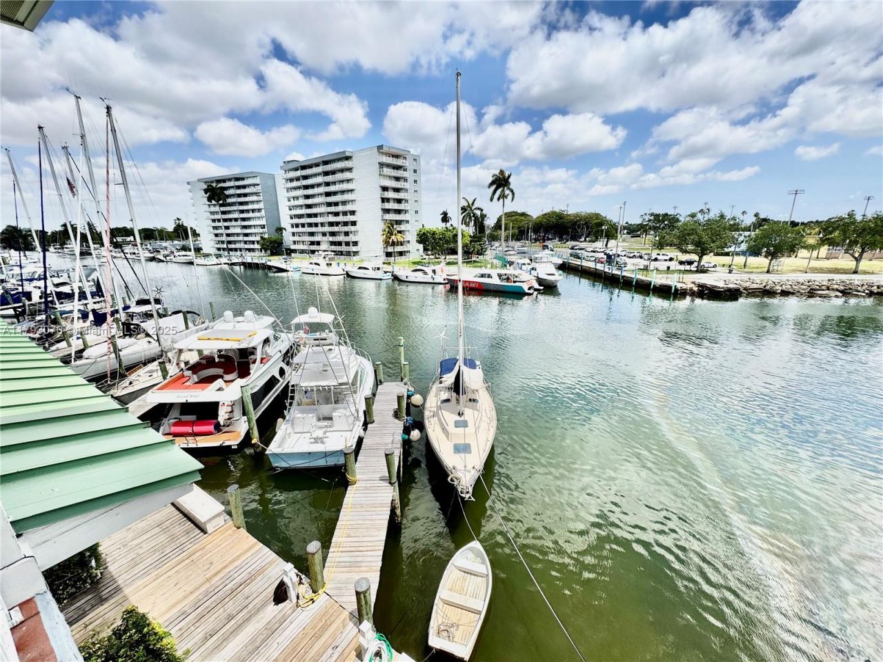 2415 NW 16 St Rd, Unit 101, Miami, FL 33125 Photo