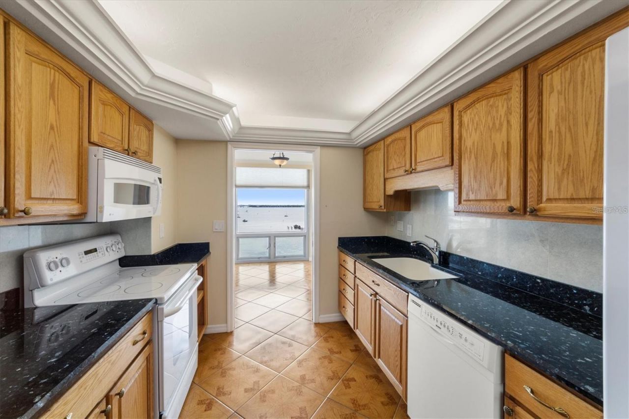 1111 N Gulfstream Avenue, Unit 16C, Sarasota, FL 34236 Photo