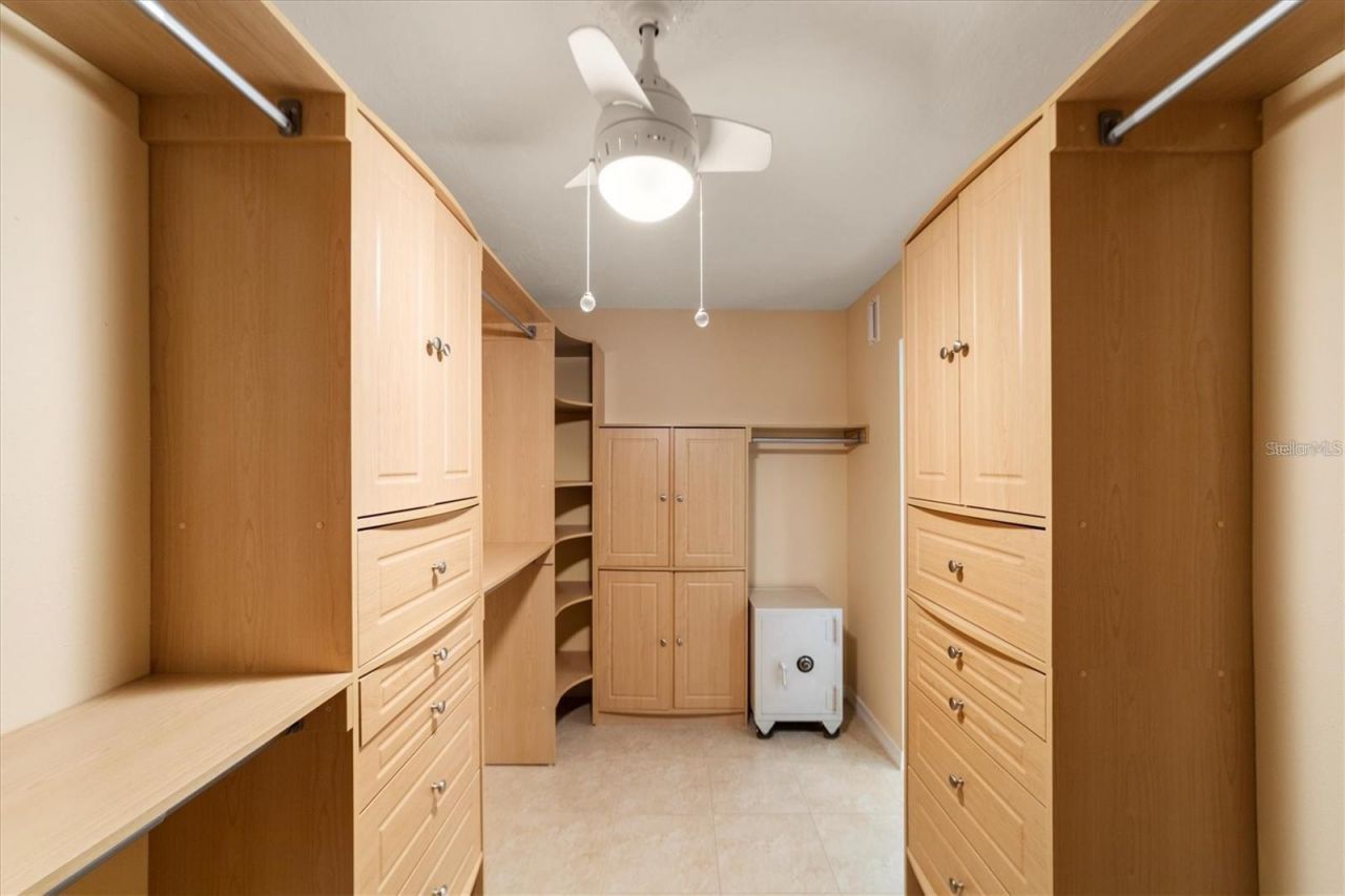 1111 N Gulfstream Avenue, Unit 16C, Sarasota, FL 34236 Photo