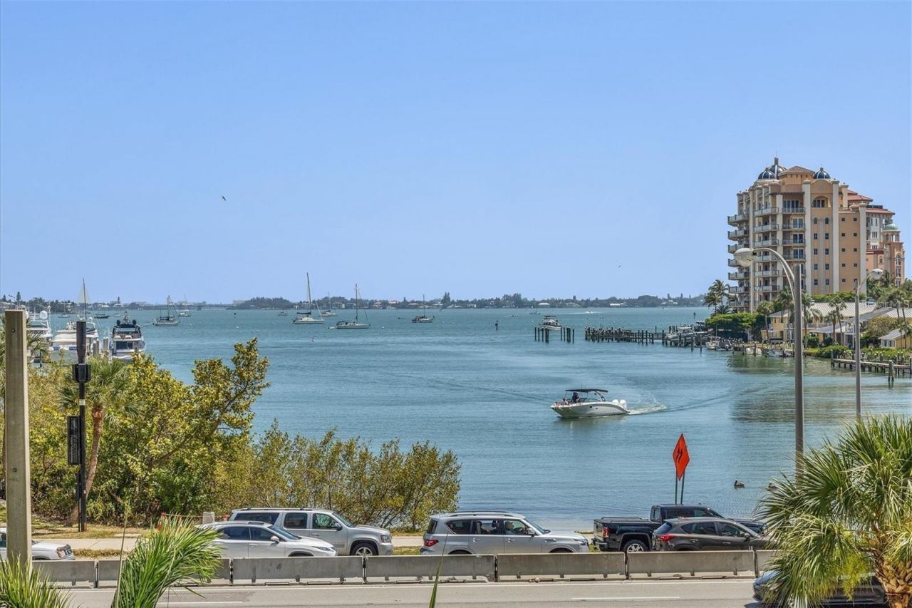 1111 N Gulfstream Avenue, Unit 16C, Sarasota, FL 34236 Photo