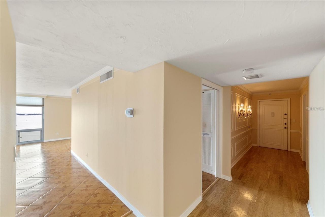 1111 N Gulfstream Avenue, Unit 16C, Sarasota, FL 34236 Photo