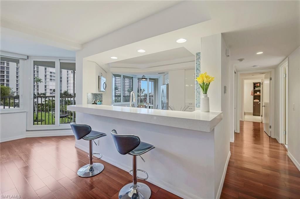 4041 Gulf Shore Blvd N, Unit 204, Naples, FL 34103 Photo