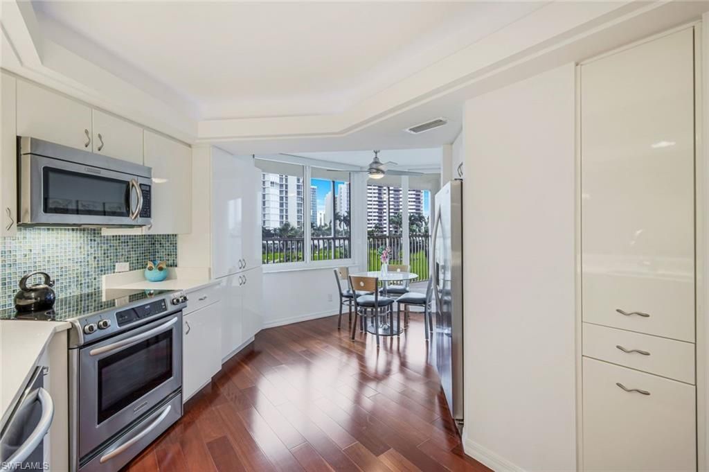 4041 Gulf Shore Blvd N, Unit 204, Naples, FL 34103 Photo