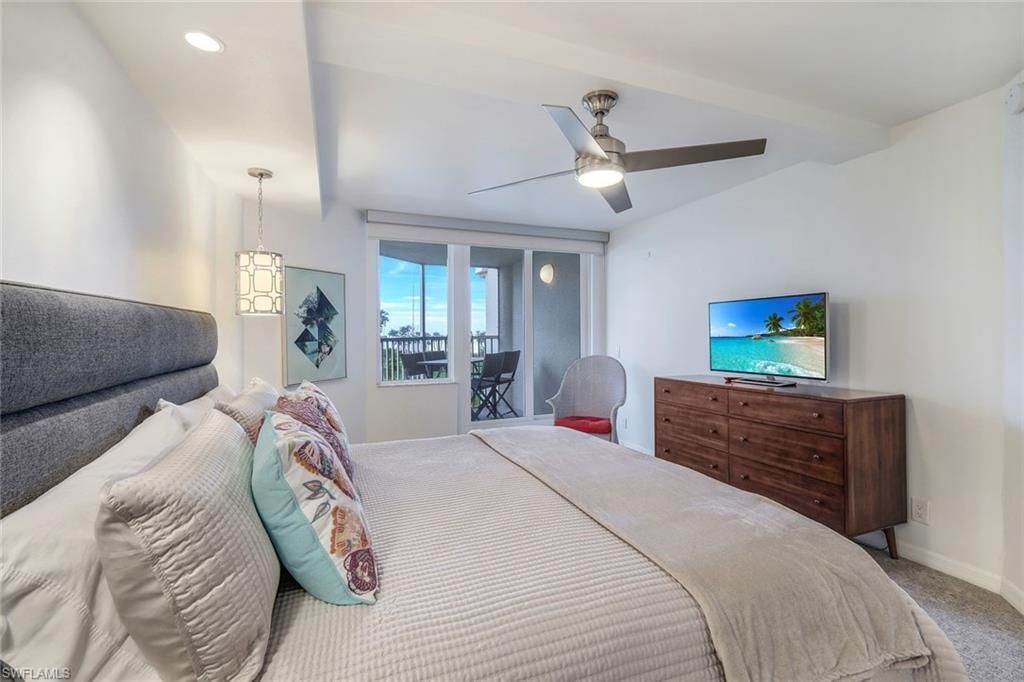 4041 Gulf Shore Blvd N, Unit 204, Naples, FL 34103 Photo