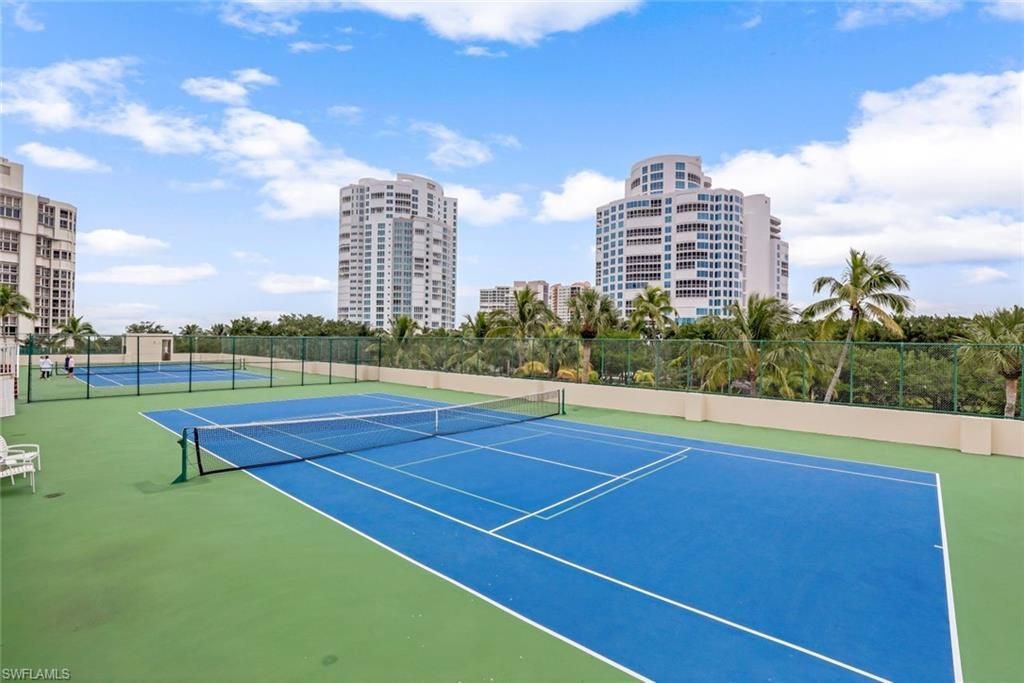 4041 Gulf Shore Blvd N, Unit 204, Naples, FL 34103 Photo