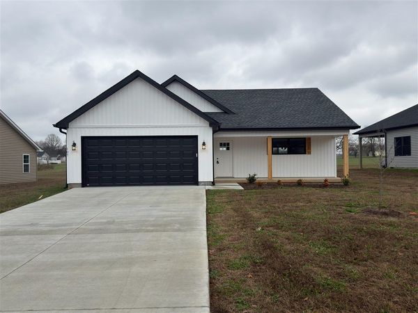 107 Madeline Court, Russellville, KY 42276