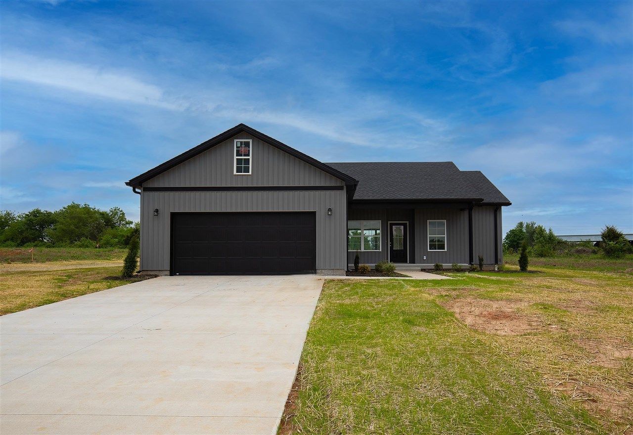 130 Madeline Court, Russellville, KY 42276 Main Photo