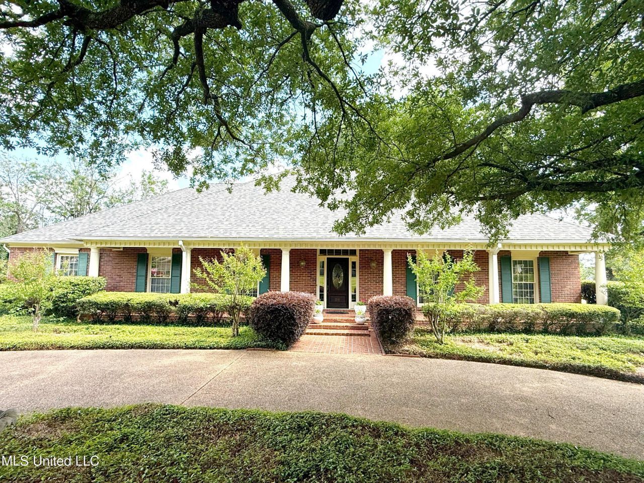 26 Woodgate Drive, Brandon, MS 39042 Main Photo