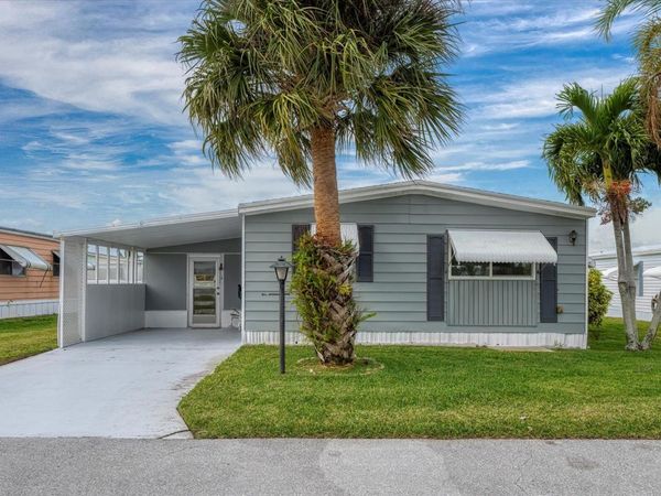 261 NE Cameo Way, Jensen Beach, FL 34957