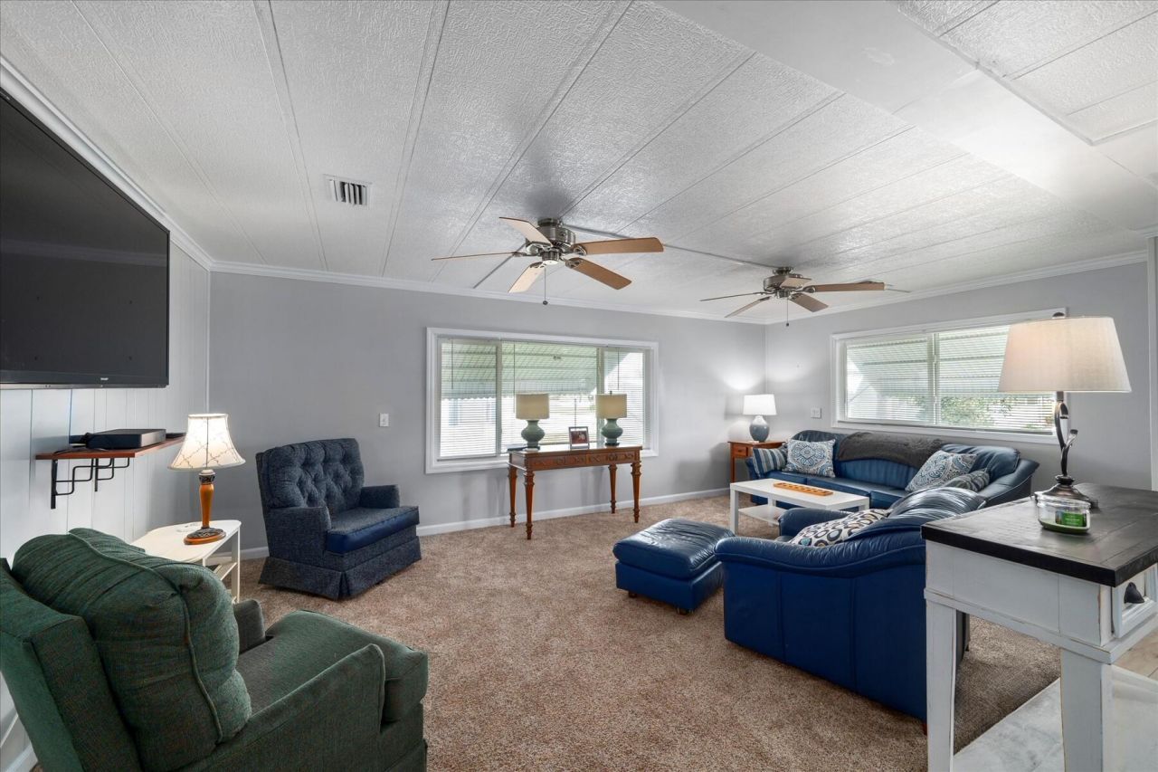 261 NE Cameo Way, Jensen Beach, FL 34957 Photo