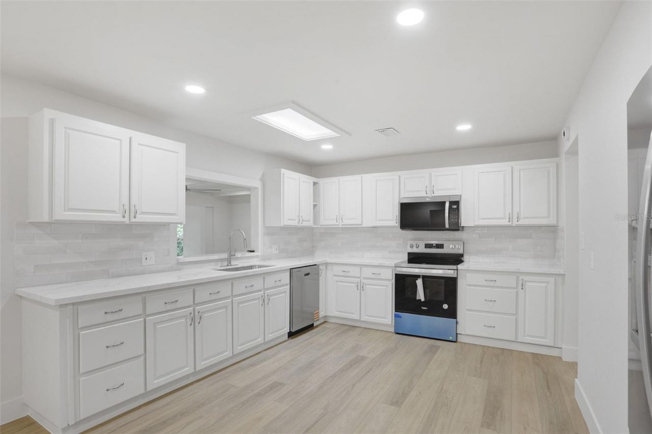 4624 NW 16th Place, Gainesville, FL 32605 Photo