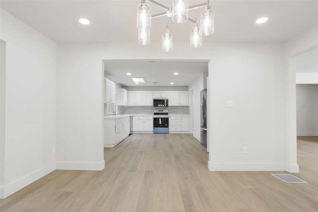 4624 NW 16th Place, Gainesville, FL 32605 Photo