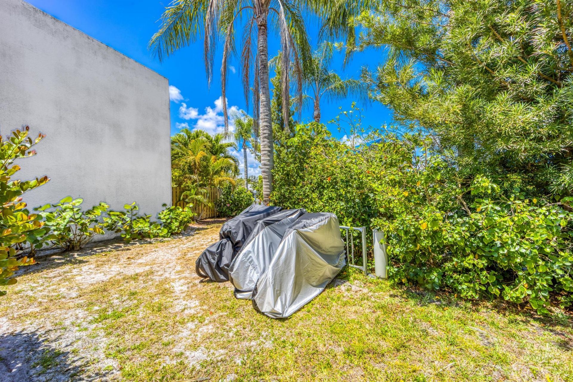 1501 NE 13th Terrace, Unit H-9, Jensen Beach, FL 34957 Photo