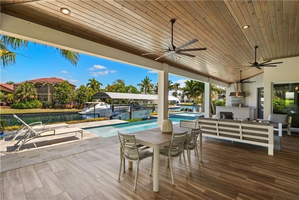 6617 Joanna Cir, Fort Myers, FL 33919 Photo