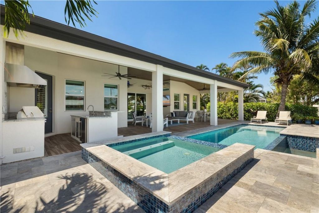 6617 Joanna Cir, Fort Myers, FL 33919 Photo