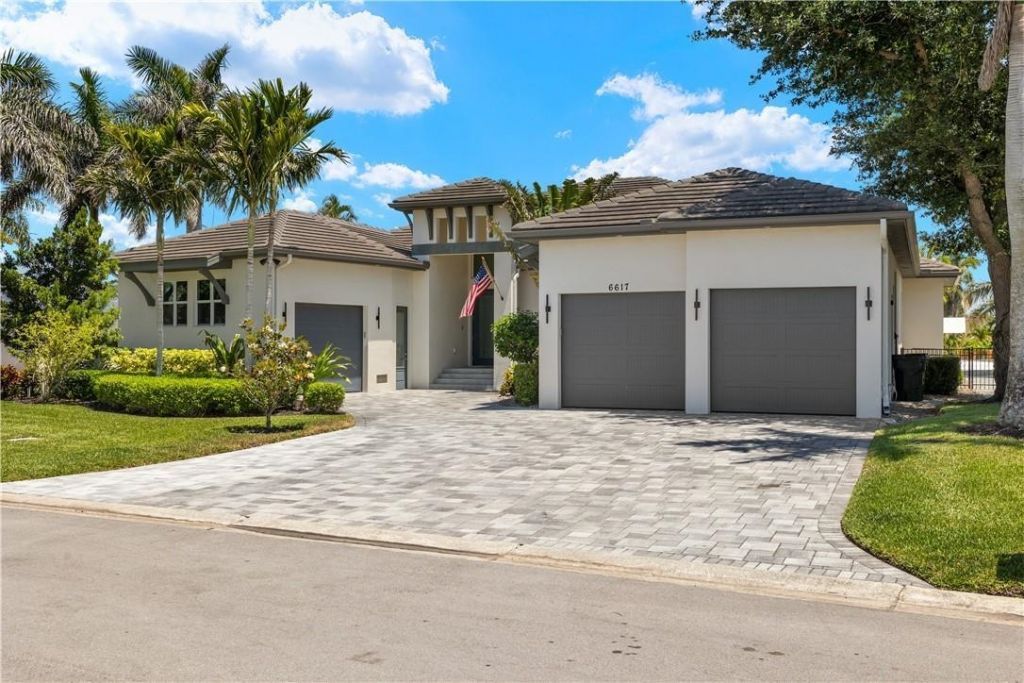 6617 Joanna Cir, Fort Myers, FL 33919 Photo