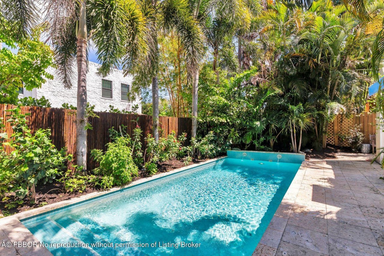 138 Greymon Drive, West Palm Beach, FL 33405 Photo