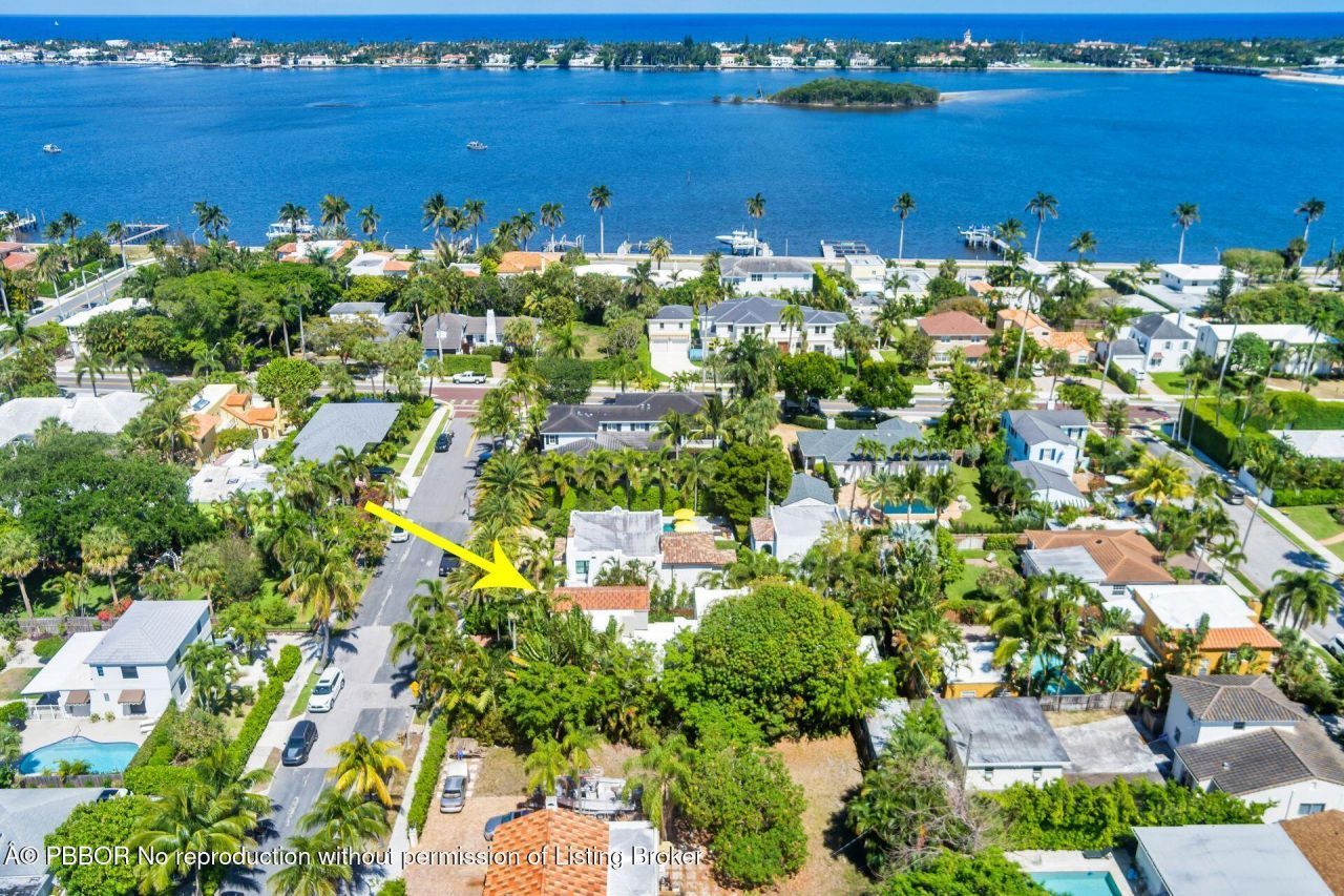 138 Greymon Drive, West Palm Beach, FL 33405 Photo