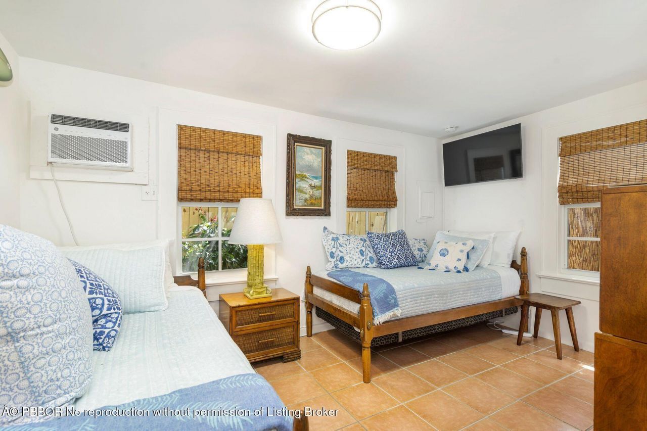 138 Greymon Drive, West Palm Beach, FL 33405 Photo