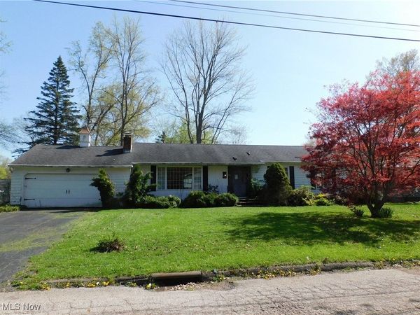 2684 Burlingham Drive, Ashtabula, OH 44004