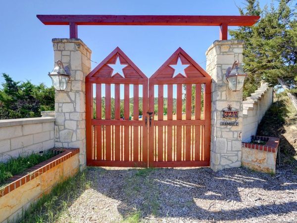 324 E Headwaters Ranch, Kendalia, TX 78027