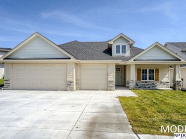 28548 Jessie Circle, Valley, NE 68064