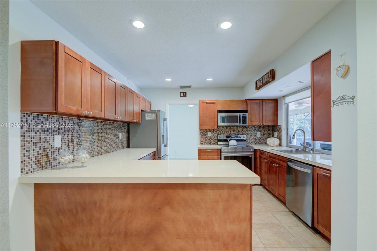 11560 NW 26th St, Plantation, FL 33323 Photo