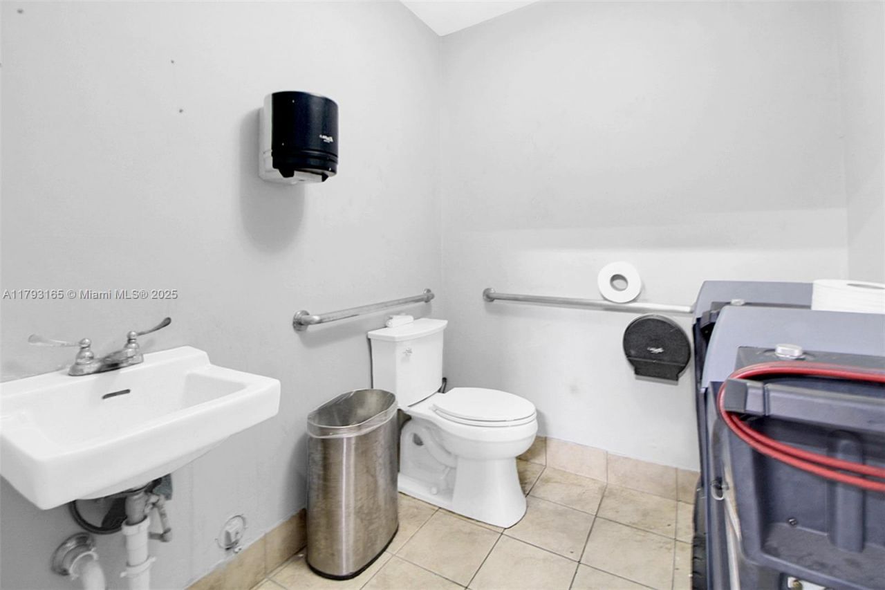 12600 SW 130th St, Unit 1-2-3-4-5-, Miami, FL 33186 Photo