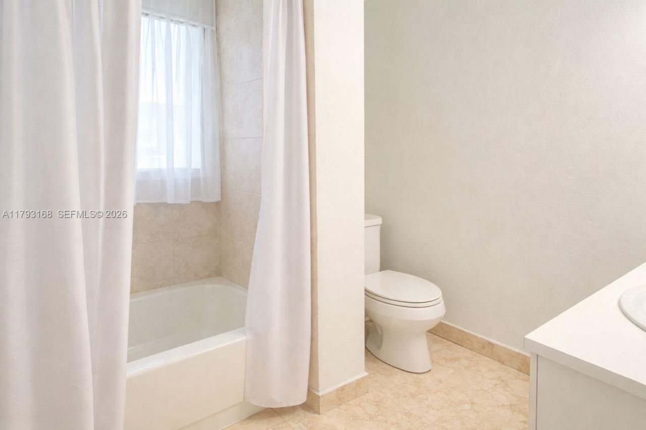 8305 SW 152nd Ave, Unit A-411, Miami, FL 33193 Photo