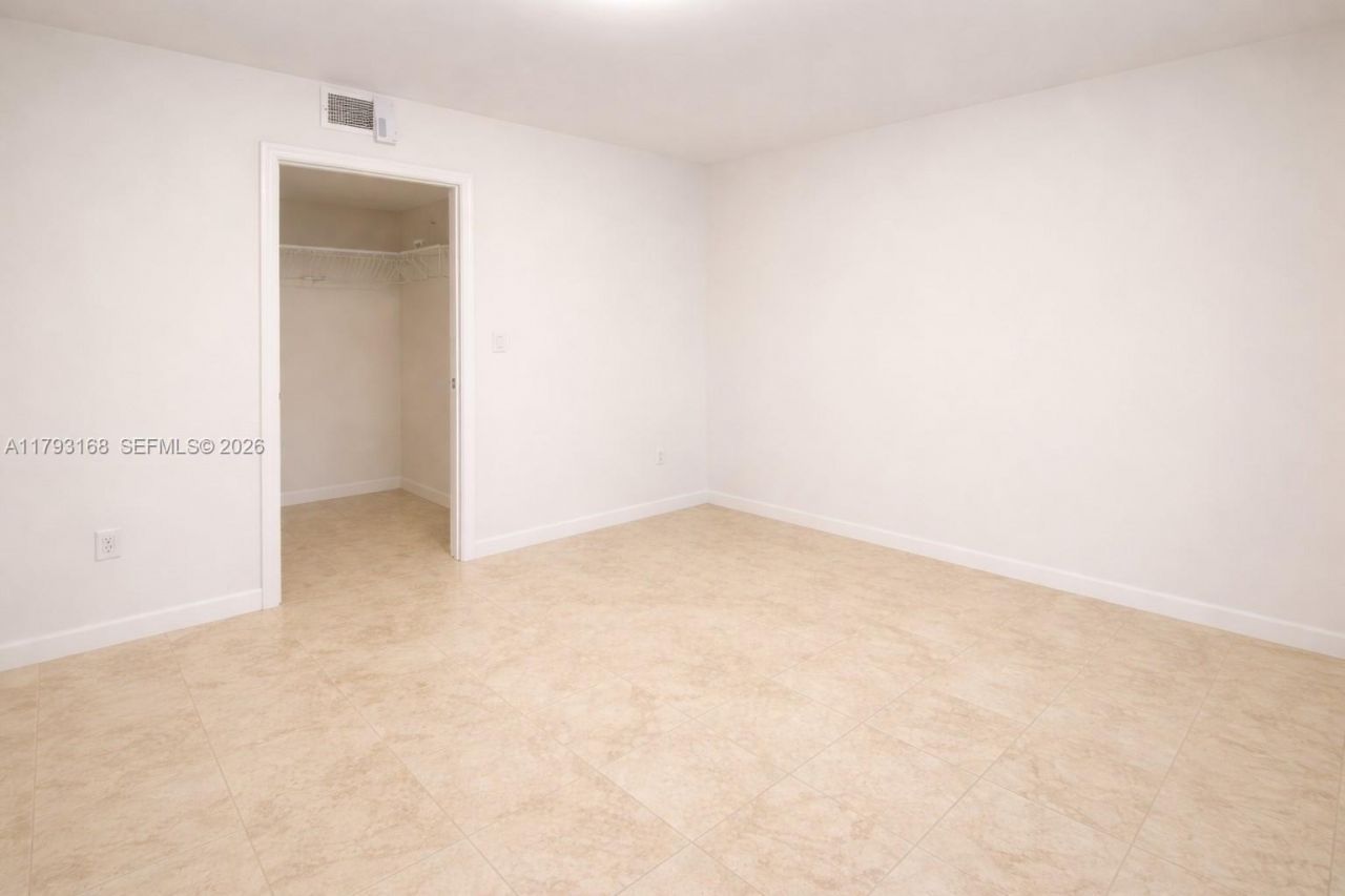 8305 SW 152nd Ave, Unit A-411, Miami, FL 33193 Photo