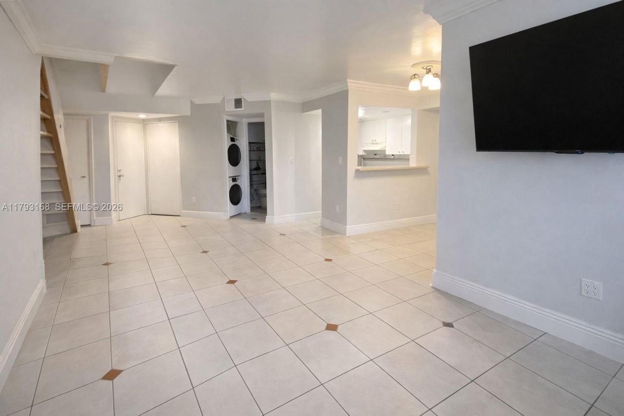 8305 SW 152nd Ave, Unit A-411, Miami, FL 33193 Photo