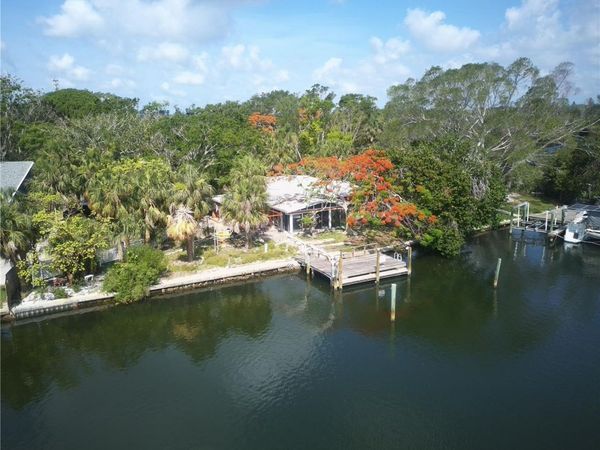 6 SEA LANE S, ST PETERSBURG, FL 33705